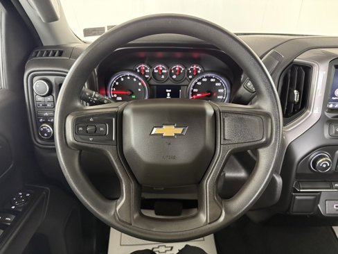 Used 2020 Chevrolet Silverado 1500 Custom w/ Custom Value Package image 18