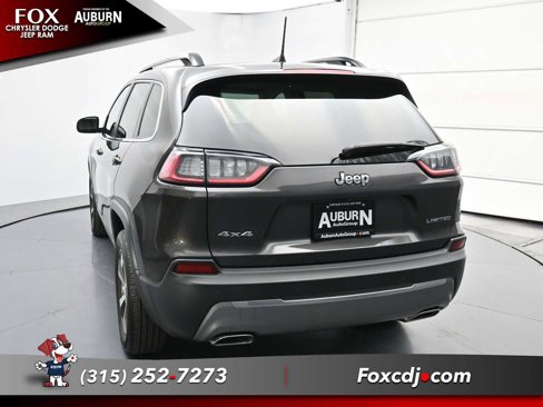 Used 2022 Jeep Cherokee Limited w/ Mopar Interior Package image 12
