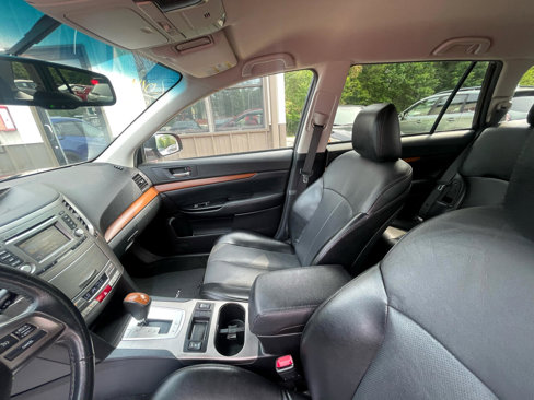 Used 2014 Subaru Outback 2.5i Limited image 16