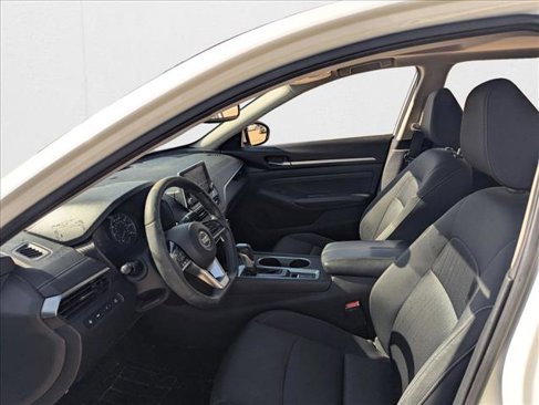 Used 2019 Nissan Altima 2.5 SV image 9