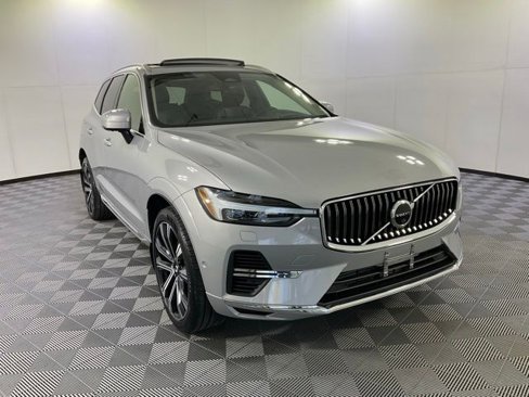 Certified 2023 Volvo XC60 T8 Ultimate w/ Climate Package image 3