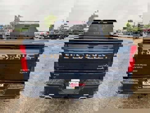 Used 2019 Chevrolet Silverado 1500 High Country w/ Safety Package II image 6