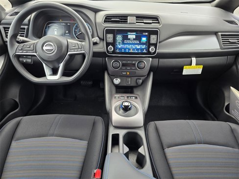New 2025 Nissan Leaf S image 9