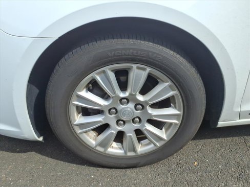 Used 2013 Buick LaCrosse image 12