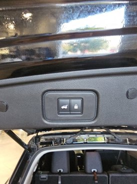 Used 2022 Nissan Pathfinder SV image 32