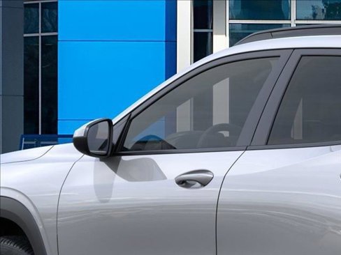 New 2025 Chevrolet Trax LT image 12