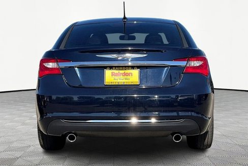 Used 2012 Chrysler 200 Limited image 4