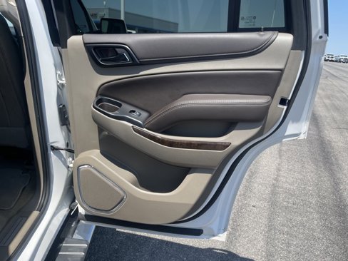 Used 2018 Chevrolet Tahoe LT w/ LT Signature Package image 15