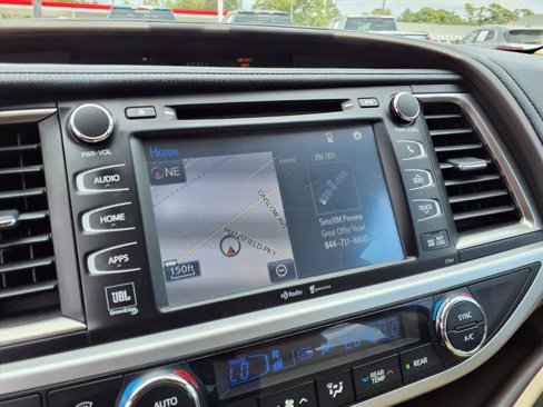Used 2015 Toyota Highlander Limited image 22