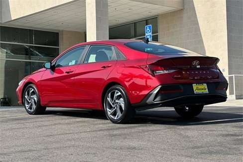 Certified 2025 Hyundai Elantra Sport image 6