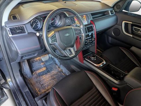 Used 2018 Land Rover Discovery Sport HSE image 10