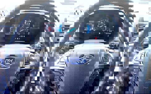 Used 2022 Ford Edge Titanium image 13