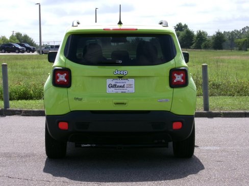 Used 2018 Jeep Renegade Latitude image 21