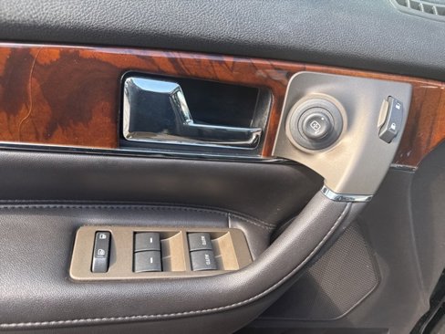 Used 2015 Lincoln MKX FWD w/ Equipment Group 102A image 17