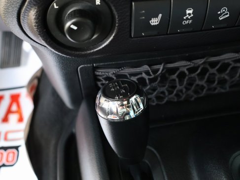 Used 2016 Jeep Wrangler Unlimited Rubicon image 20