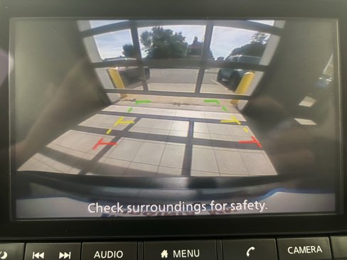 Used 2022 Nissan Rogue S image 9