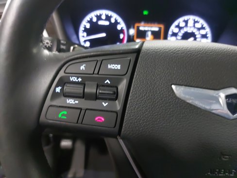 Used 2016 Hyundai Genesis 3.8 image 18