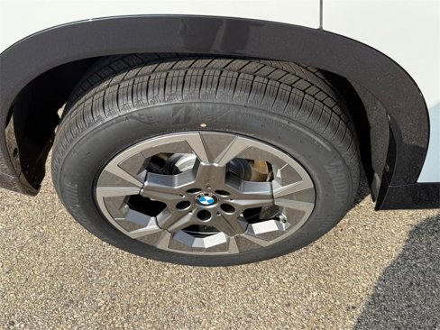 New 2026 BMW X1 xDrive28i w/ Convenience Package image 4