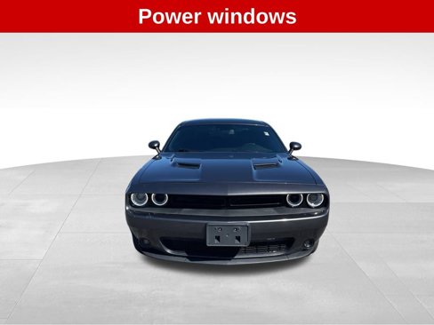 Used 2021 Dodge Challenger SXT w/ Blacktop Package image 9
