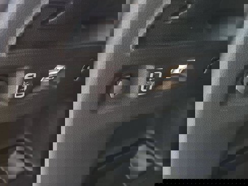 New 2025 Jeep Grand Cherokee L Altitude image 11