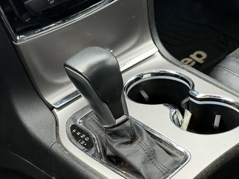 Used 2019 Jeep Grand Cherokee Altitude image 21