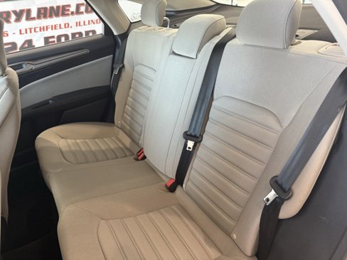 Used 2017 Ford Fusion S image 15