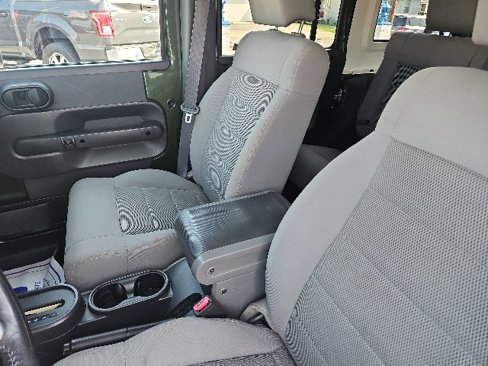 Used 2008 Jeep Wrangler Unlimited Sahara image 8