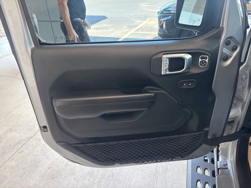 Used 2020 Jeep Gladiator Sport w/ Quick Order Package 24S image 6