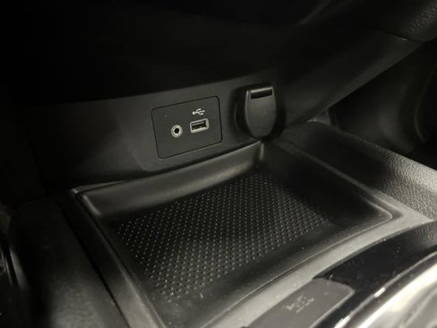 Used 2018 Nissan Rogue SV w/ Premium Package image 23