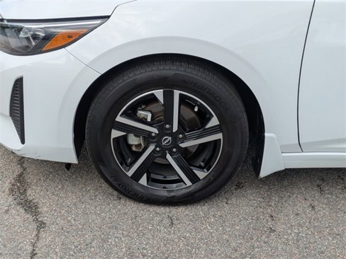 Used 2025 Nissan Sentra SV image 10