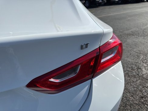 Used 2024 Chevrolet Malibu LT image 9