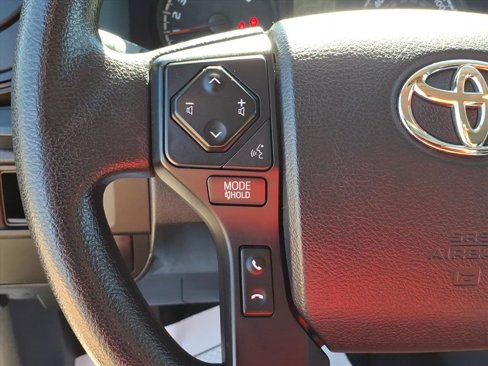 Used 2016 Toyota Tacoma SR image 15