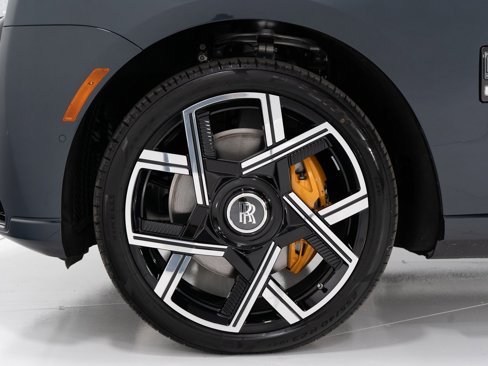 New 2025 Rolls-Royce Cullinan Black Badge image 49