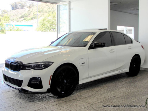 Used 2022 BMW 330e w/ M Sport Package image 46
