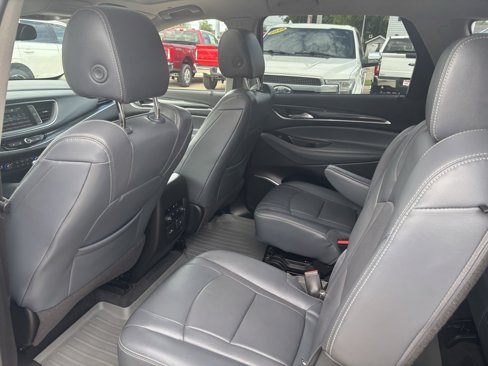 Used 2019 Buick Enclave Essence w/ LPO, Luxury Package image 10