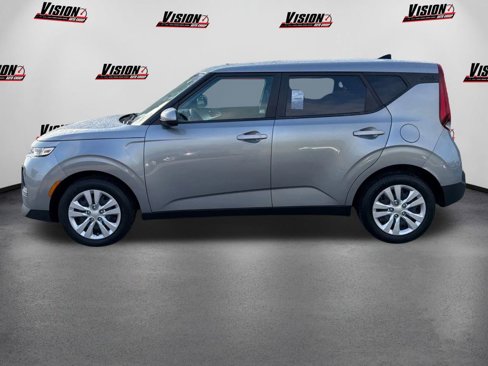 Used 2022 Kia Soul LX image 8