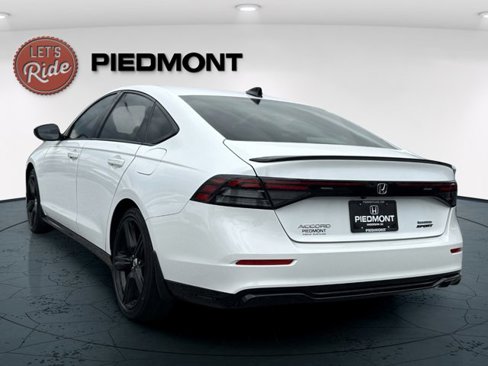 Used 2023 Honda Accord Sport image 10