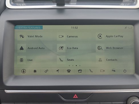 Used 2020 Jaguar E-PACE R-Dynamic S image 23