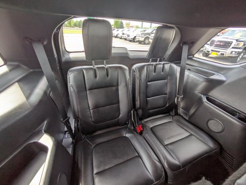 Used 2016 Ford Explorer XLT w/ Equipment Group 202A image 15