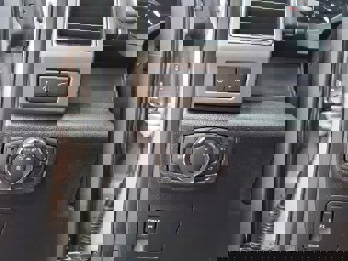 Used 2021 Ford Expedition XLT image 24