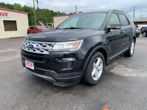 Used 2019 Ford Explorer XLT w/ Equipment Group 201A image 6
