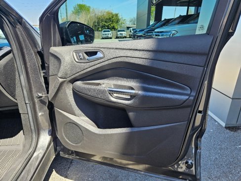 Used 2019 Ford Escape SEL image 15