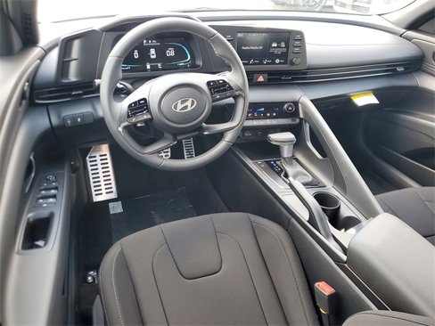 New 2025 Hyundai Elantra Sport image 11