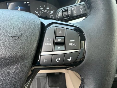 Used 2022 Ford Escape SEL image 17