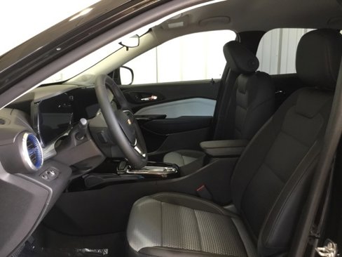 New 2025 Chevrolet Trax LT w/ Driver Confidence Package image 25