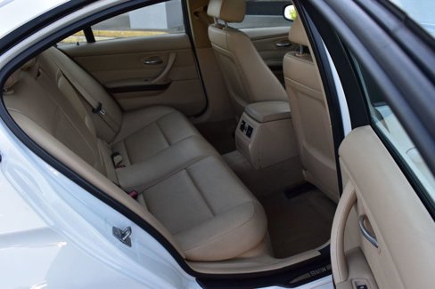 Used 2011 BMW 328i Sedan w/ Premium Pkg image 25