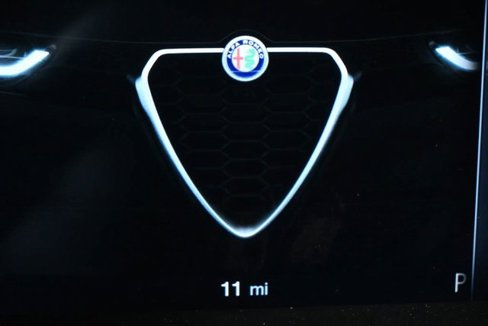 New 2024 Alfa Romeo Tonale Veloce image 9