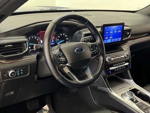Used 2020 Ford Explorer Limited w/ Class III Trailer Tow Package image 14