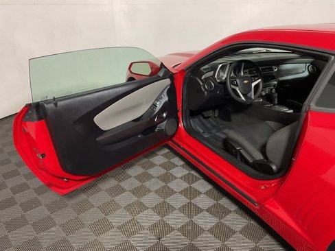 Used 2015 Chevrolet Camaro LS image 13