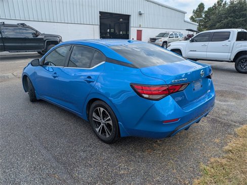 Used 2022 Nissan Sentra SV image 3